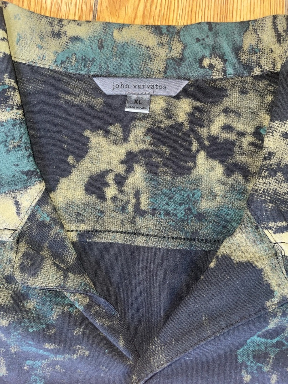Men's Short Sleeve Button Shirt in Black and Olive 100% Organic Cotton - Picture 3 of 6